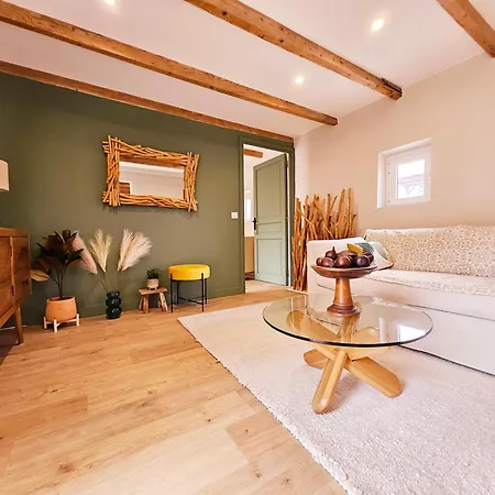 Le Cinema - T2 Refait A Neuf