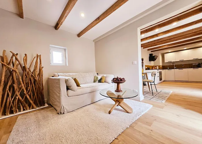 Le Cinema - T2 Refait A Neuf